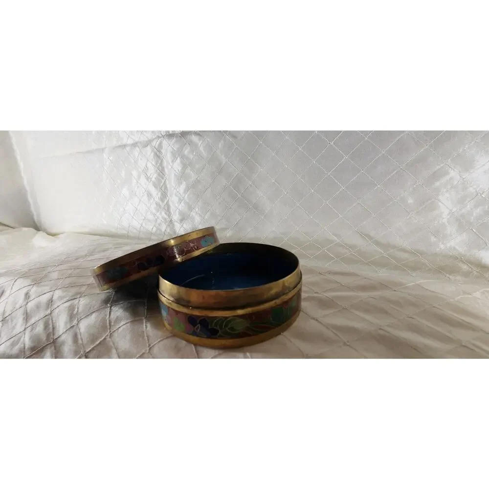 Vintage Chinese Cloisonne Enamel Brass Round Trinket Jewelry Box Floral 3
